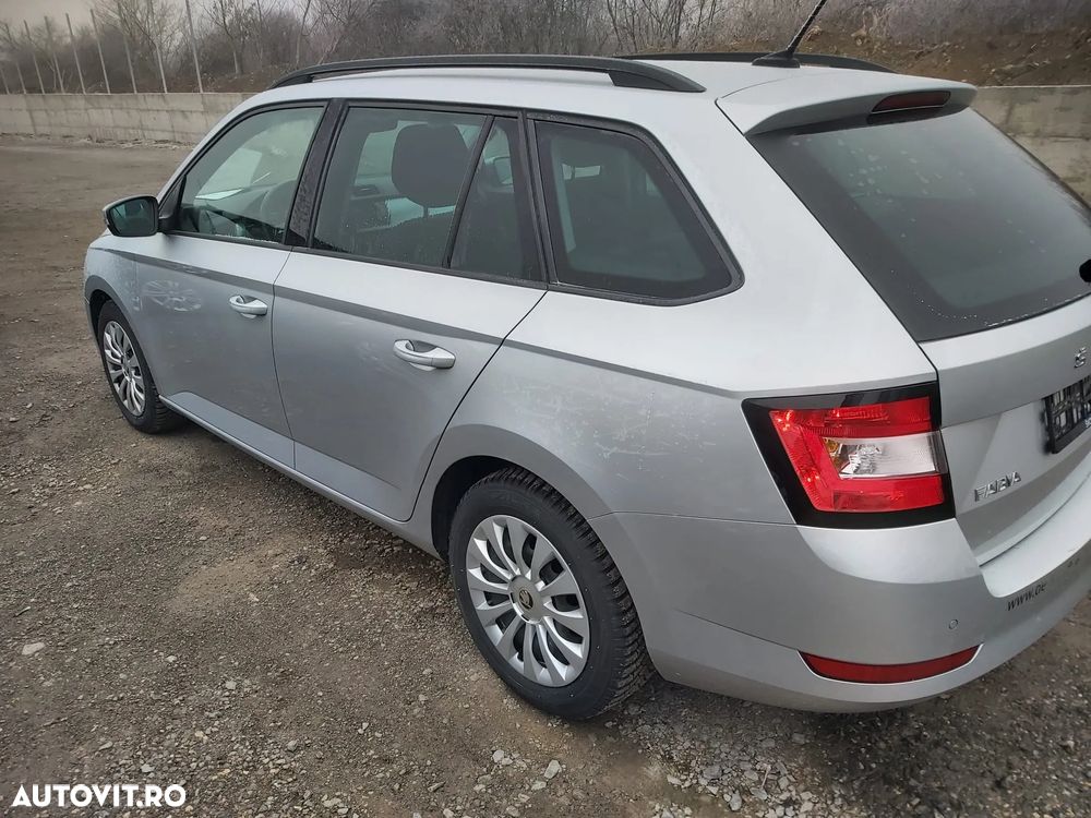Skoda Fabia 1.0 TSI 95 CP Ambition - 4