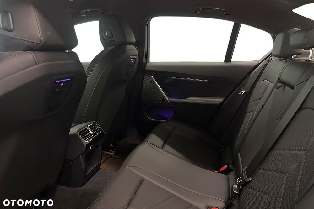 BMW Seria 5 520d xDrive mHEV M Sport - 14