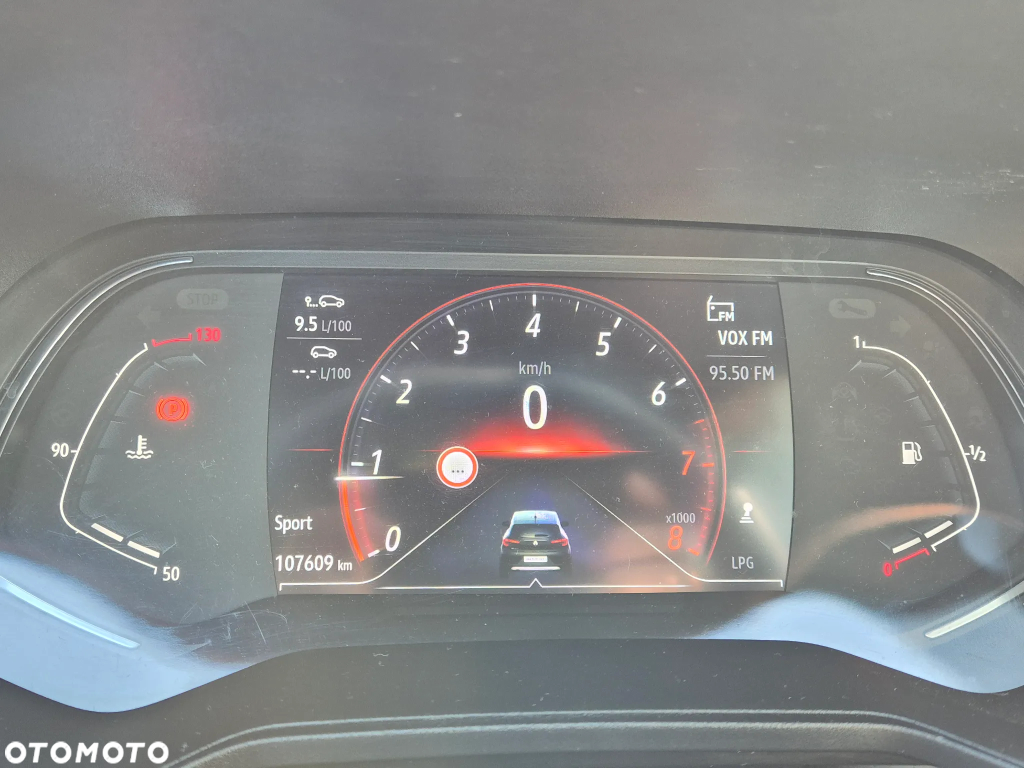 Renault Clio TCe 100 INTENS - 17