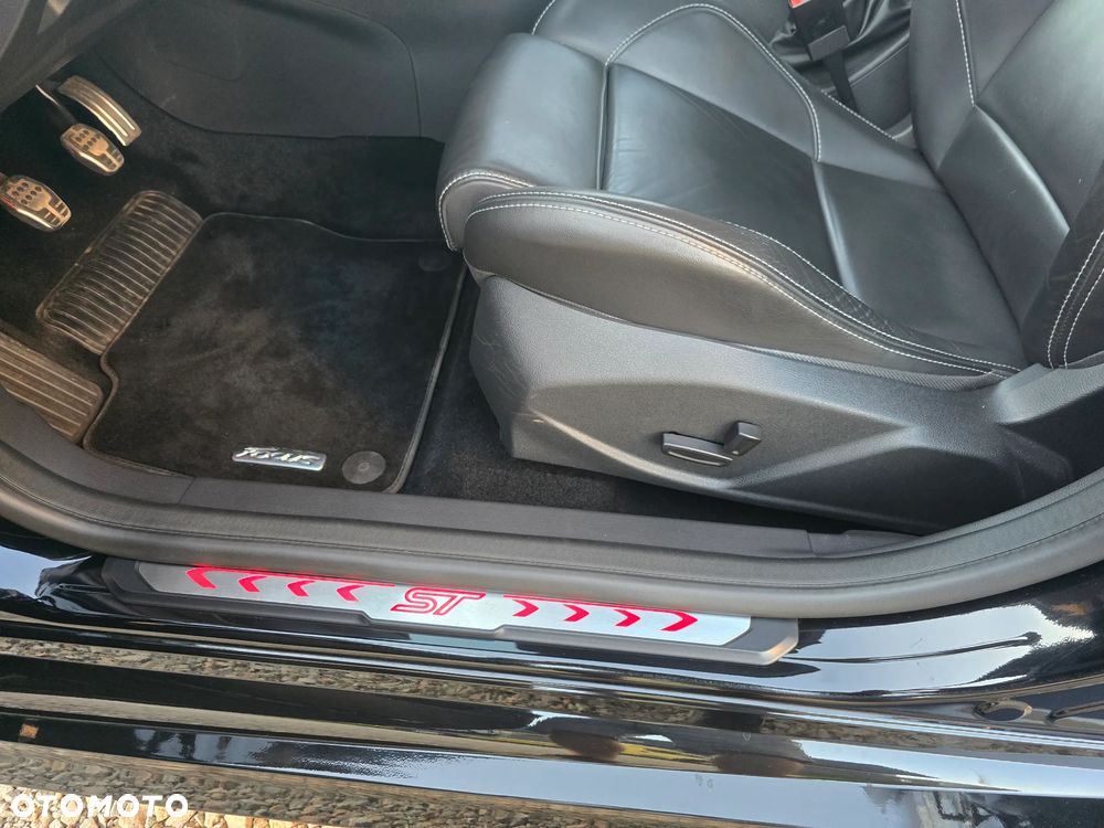 Ford Focus - 20