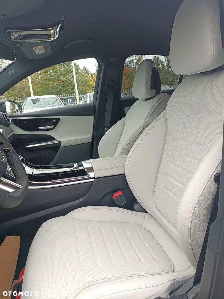 Mercedes-Benz GLC 200 mHEV 4-Matic AMG Line - 10