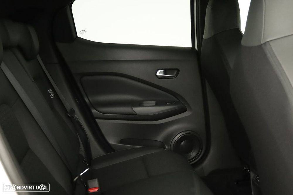 Nissan Juke 1.0 DIG-T N-Connecta - 19