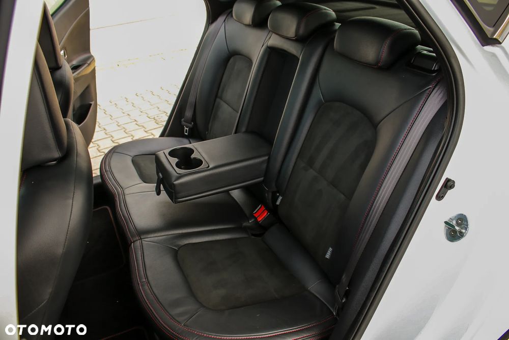 Kia Ceed 1.6 T-GDI GT-Track - 25