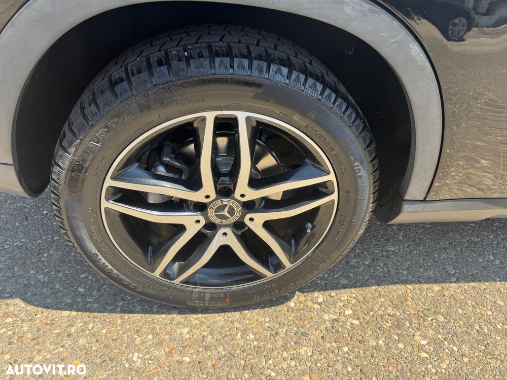 Mercedes-Benz GLA 180 7G-DCT - 7