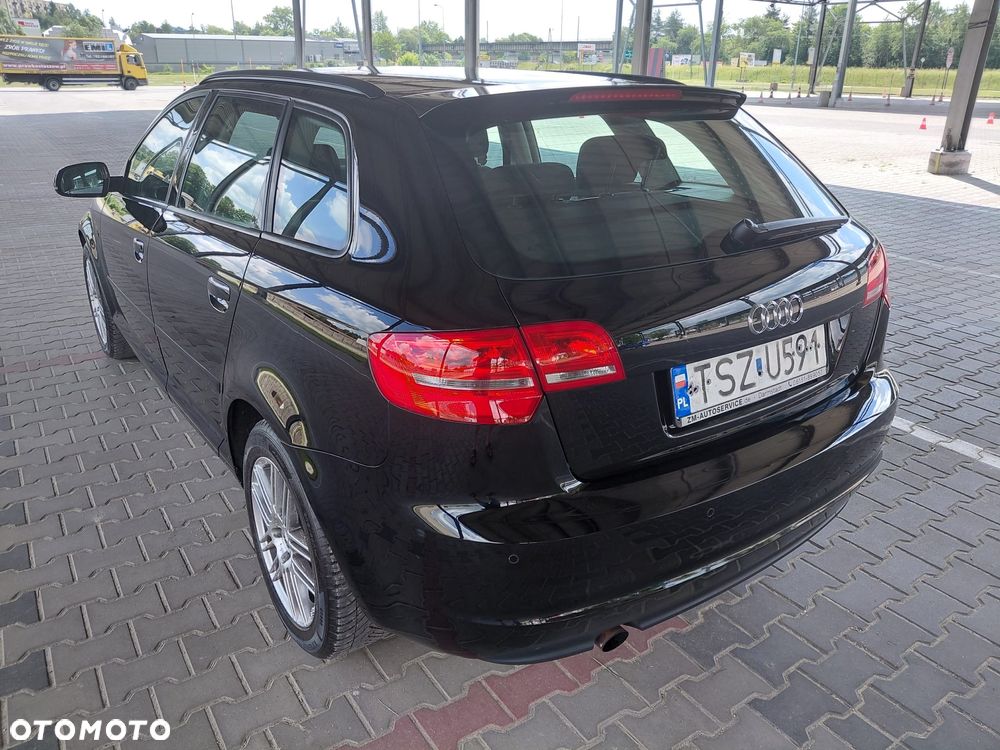 Audi A3 Sportback 1.6 Ambiente - 5