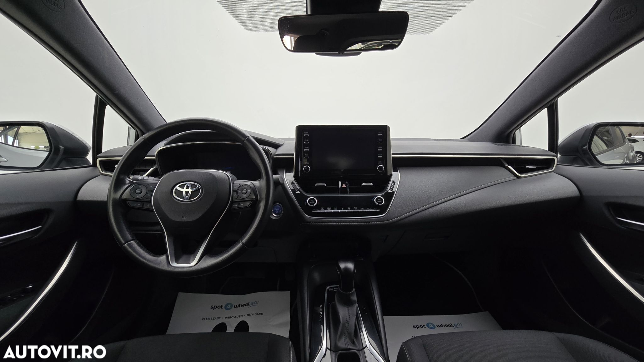 Toyota Corolla 1.8 HSD Dynamic - 14