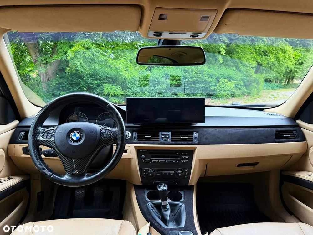 BMW Seria 3 - 18