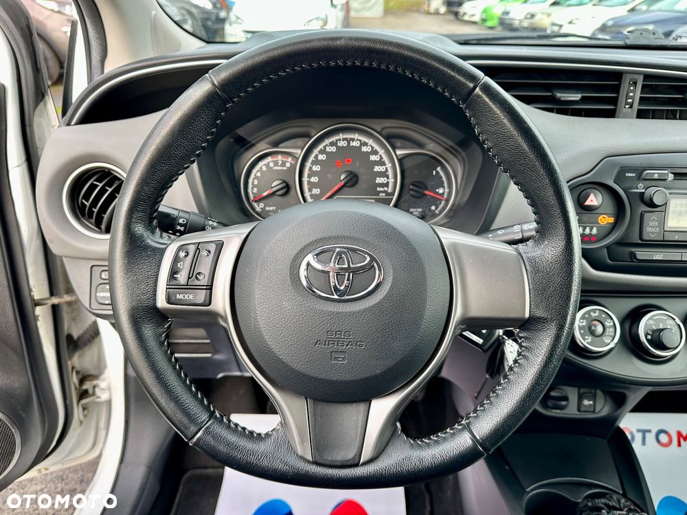 Toyota Yaris 1.0 Active EU6 - 17