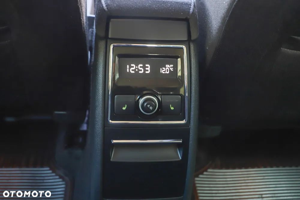 Skoda Superb 2.0 TDI 4x4 Elegance DSG - 17