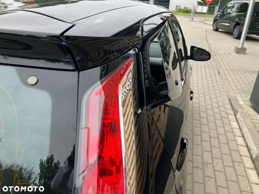 Toyota Aygo x-play - 8