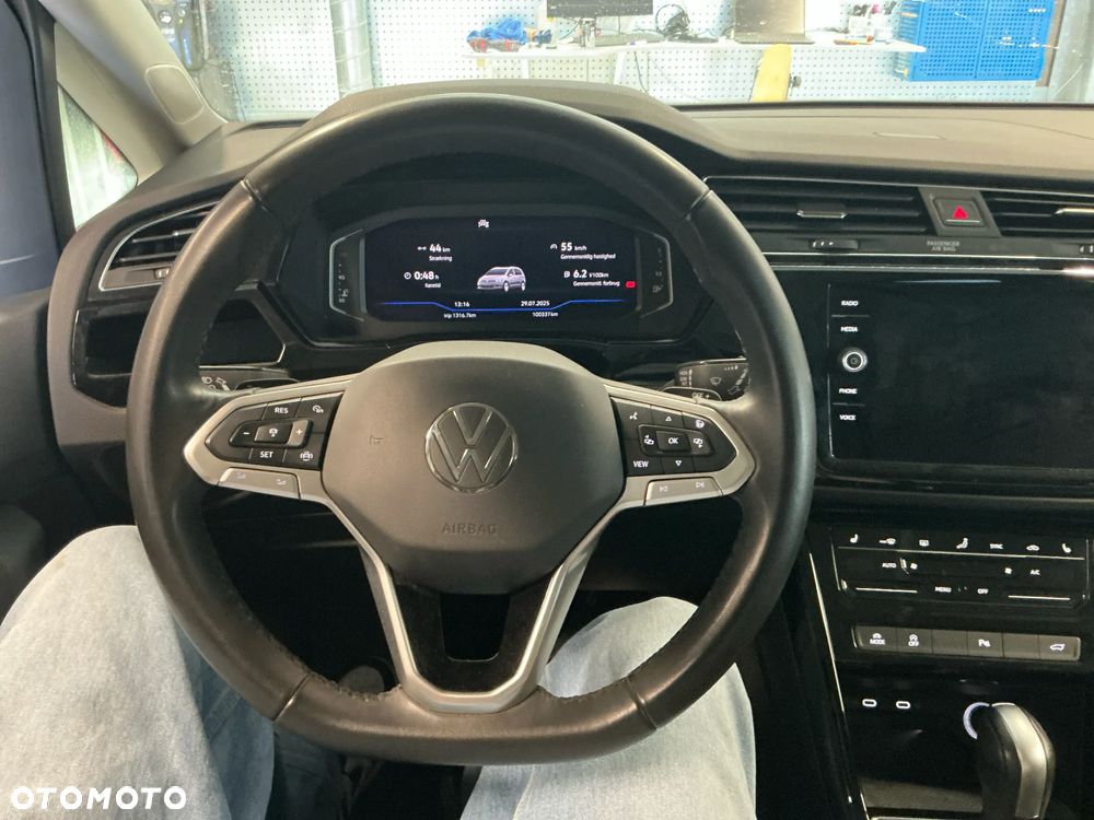 Volkswagen Touran 2.0 TDI SCR DSG Highline - 6
