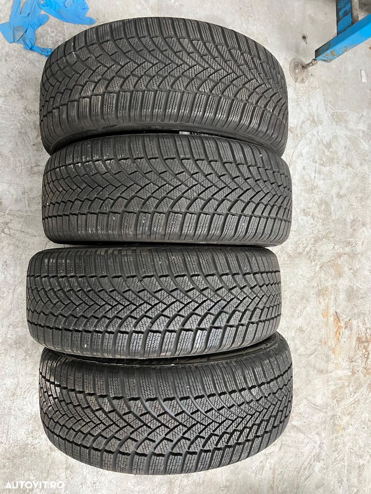 Vând 4 anvelope 225/55/18 bridgestone de iarnă ca noi - 1