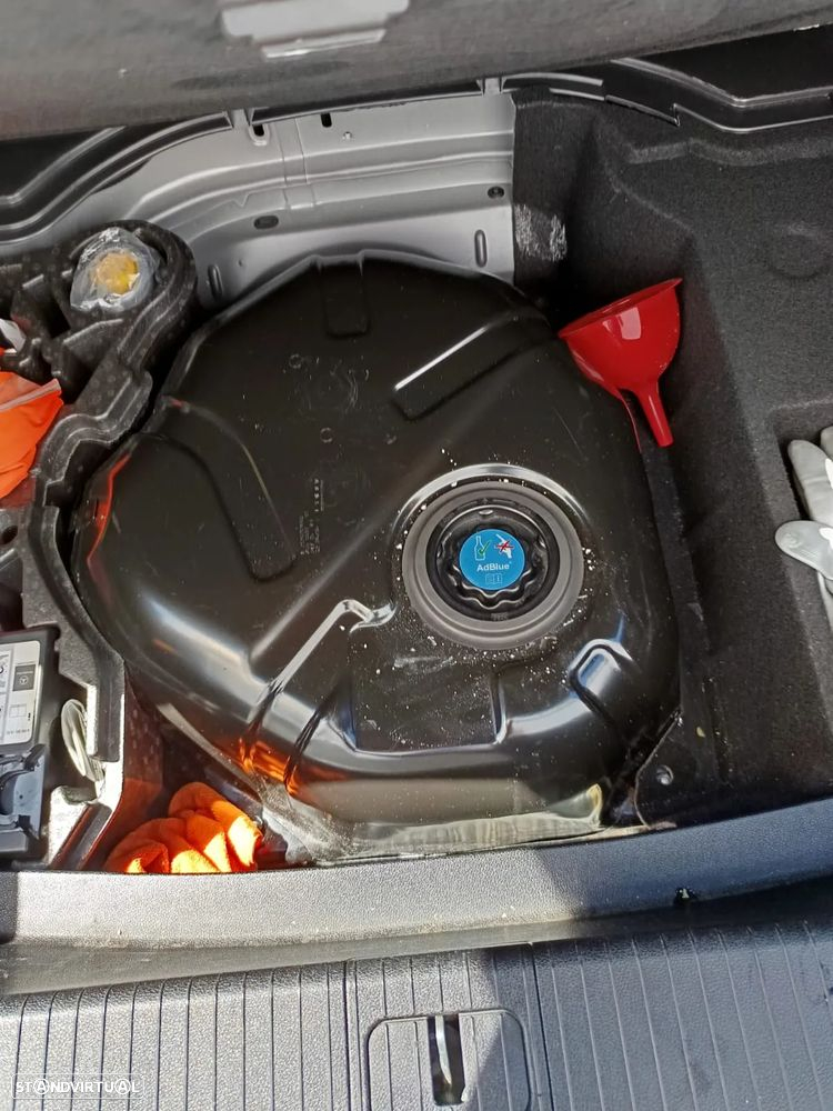 Mercedes-Benz E 220 BlueTEC BE Edition Auto. - 49