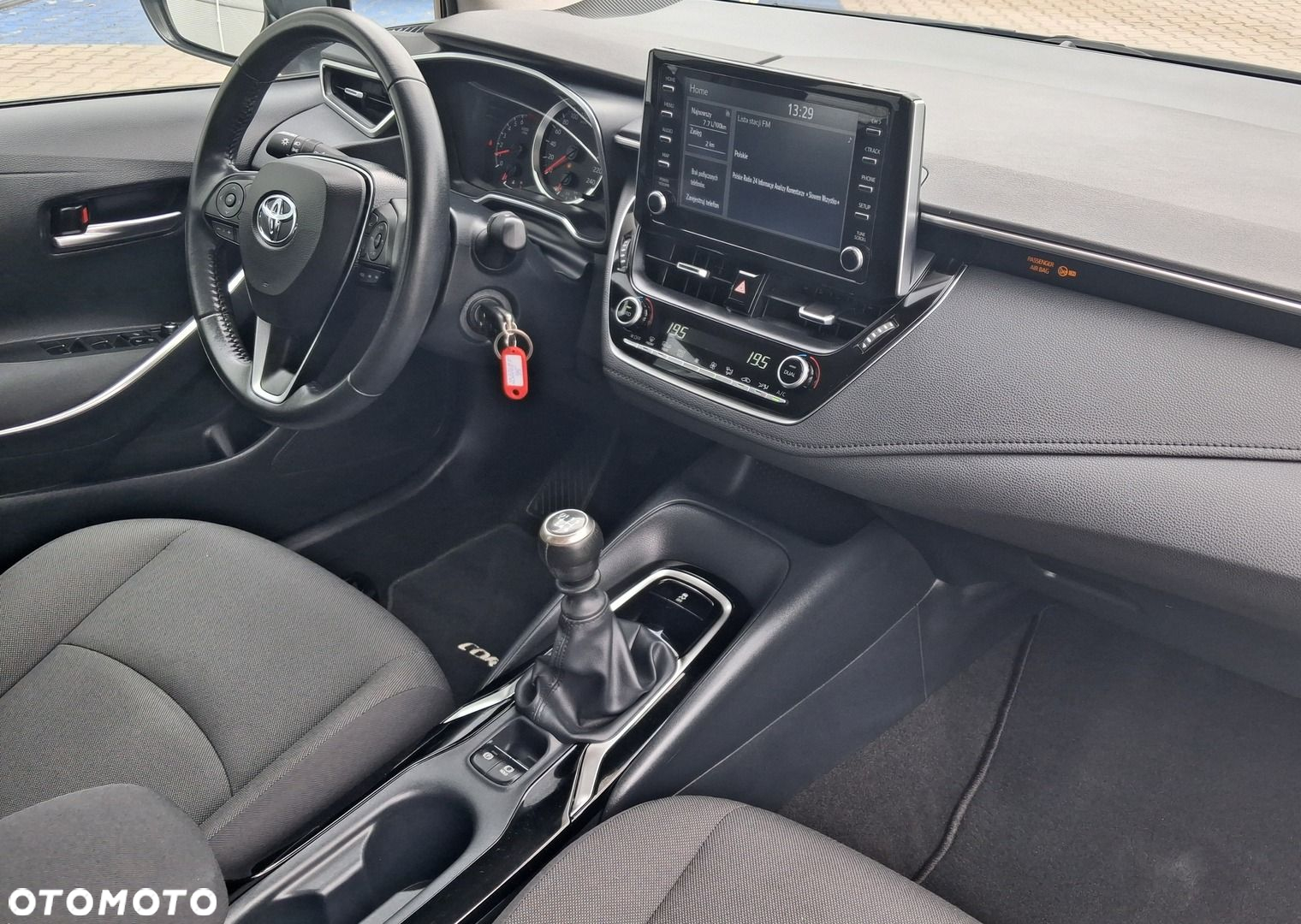 Toyota Corolla - 11
