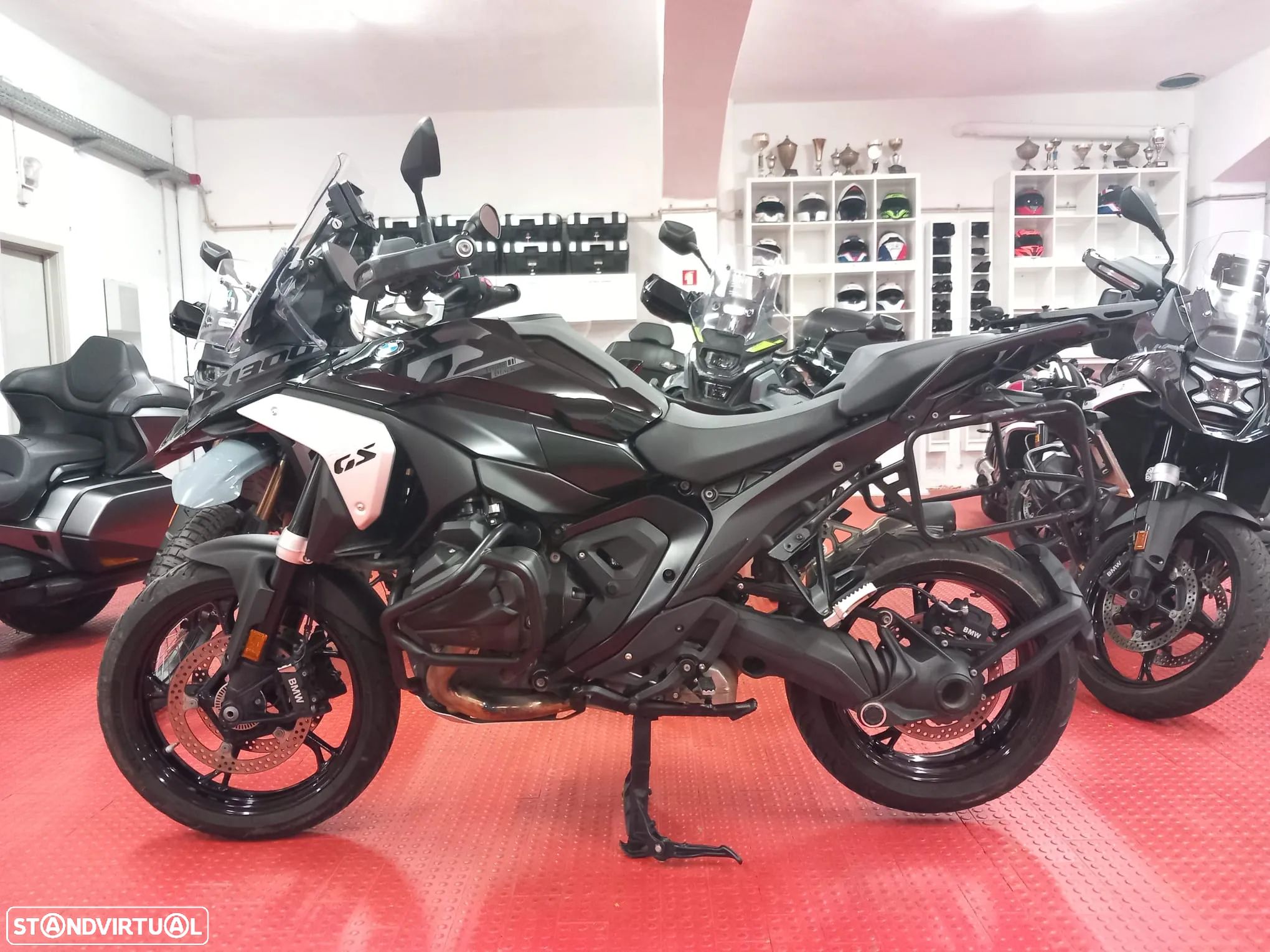 BMW R 1300 GS Triple Black - 1
