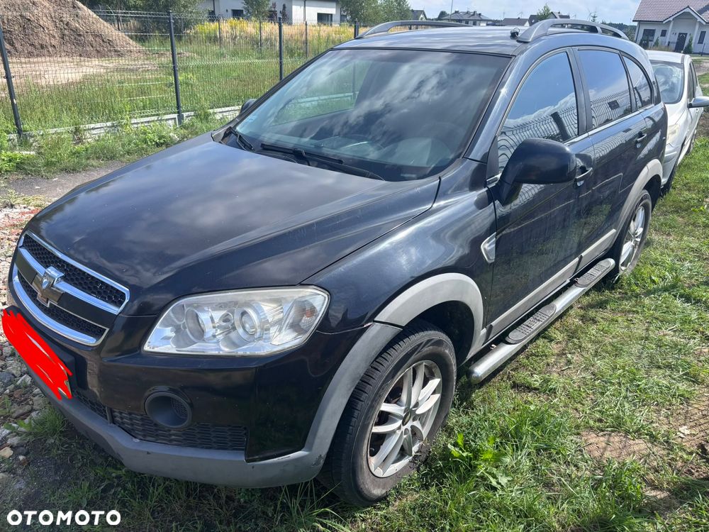 Chevrolet Captiva 2.4 LS 5os - 3