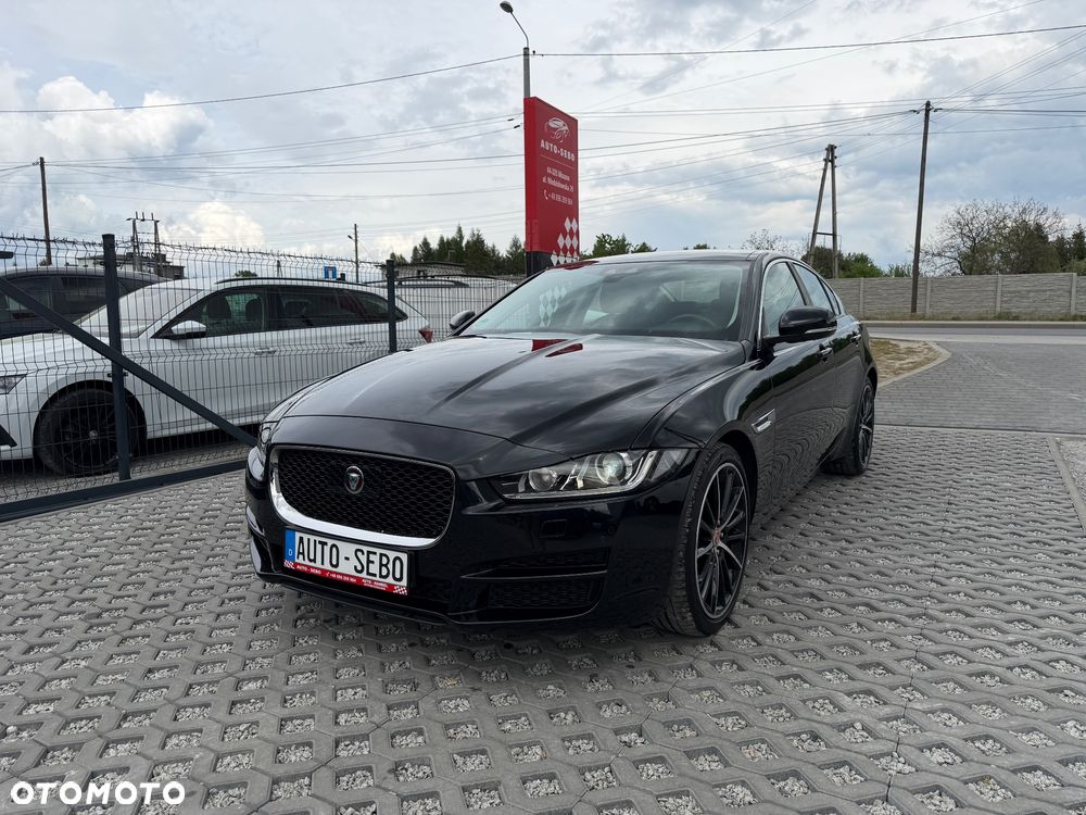Jaguar XE 20t Prestige - 5