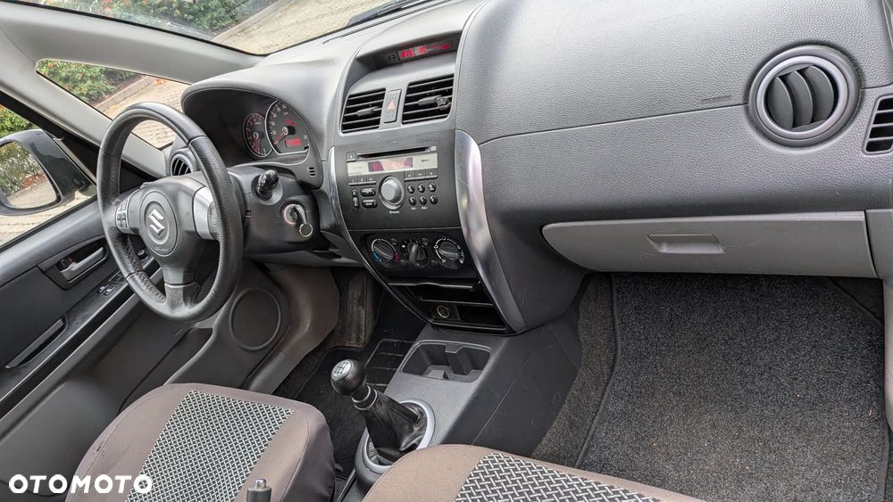Suzuki SX4 1.5 - 17
