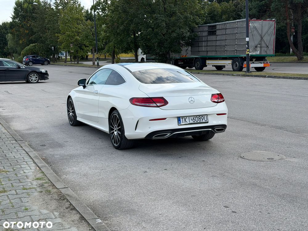 Mercedes-Benz Klasa C 300 d 4MATIC 9G-TRONIC - 11