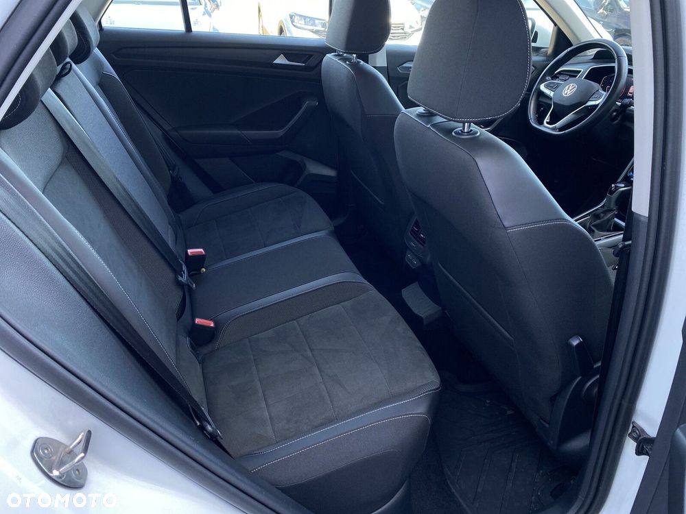 Volkswagen T-Roc 1.5 TSI Style DSG - 27