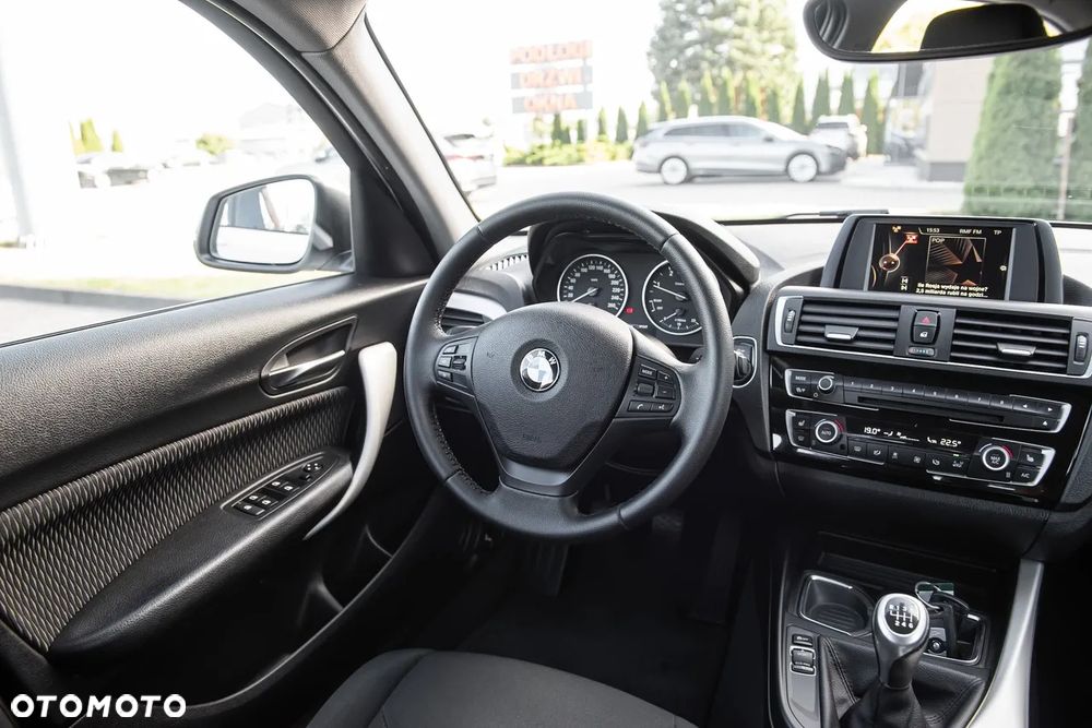 BMW Seria 1 118d Edition Metropolitan - 25