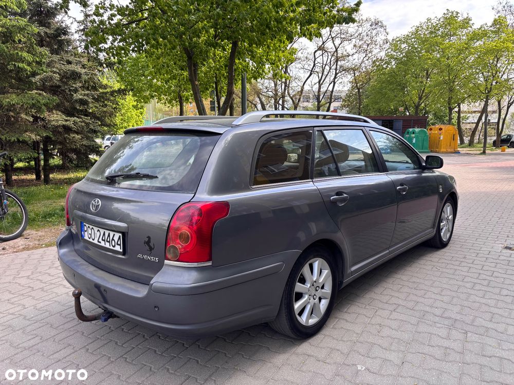 Toyota Avensis 2.0 D-4D Prestige - 3