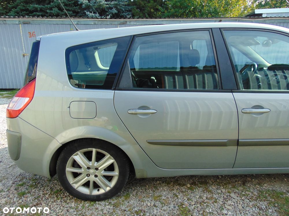 Renault Scenic 2.0T 16V Privilege - 6