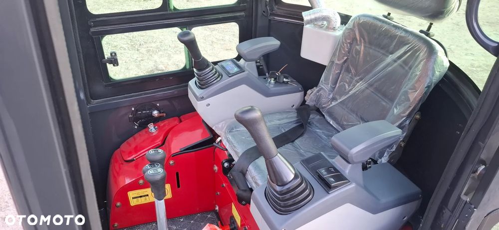 Inny Minikoparka Gąsienicowa EX15 - 16