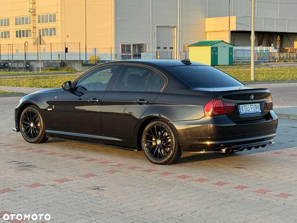 BMW Seria 3 320i - 9