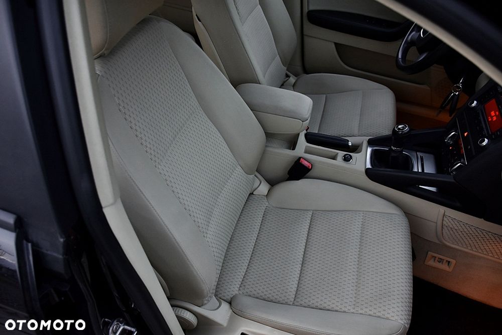 Audi A3 Sportback 1.6 Ambition - 27