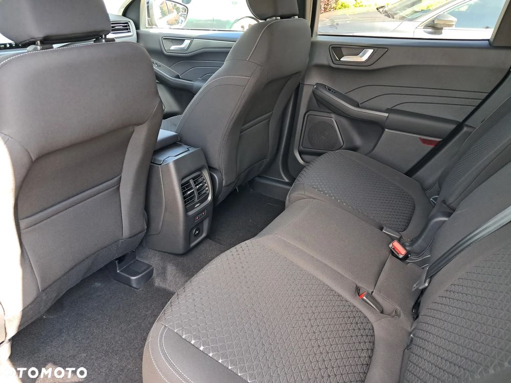 Ford Kuga 2.5 FHEV AWD Titanium eCVT - 22