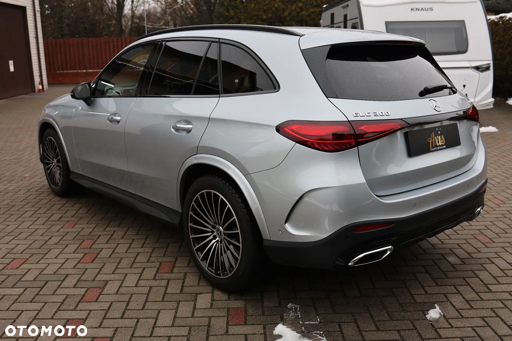 Mercedes-Benz GLC 300 mHEV 4-Matic AMG Line - 12
