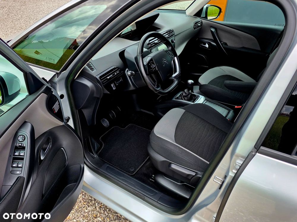 Citroën C4 Picasso - 12