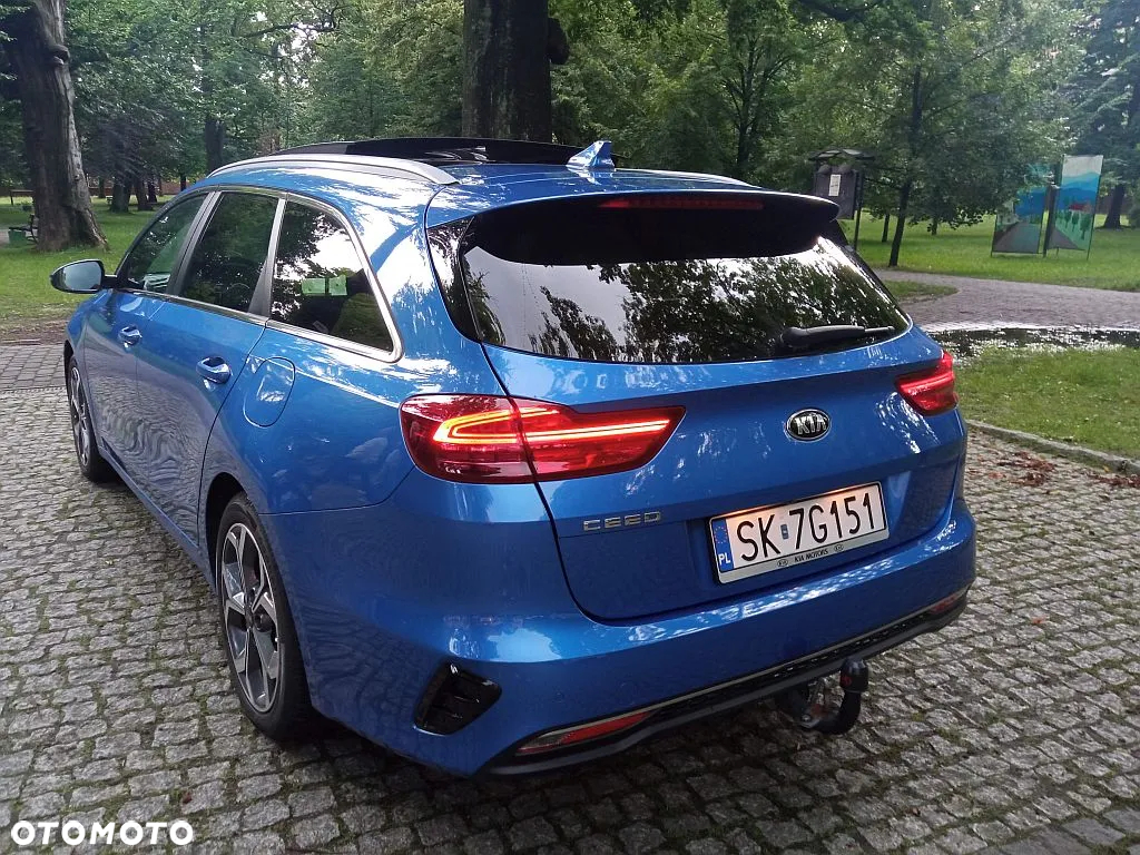 Kia Ceed SW 1.4 T-GDI DCT OPF Platinum Edition - 4