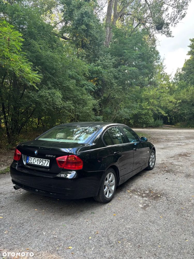 BMW Seria 3 320d DPF Touring - 5