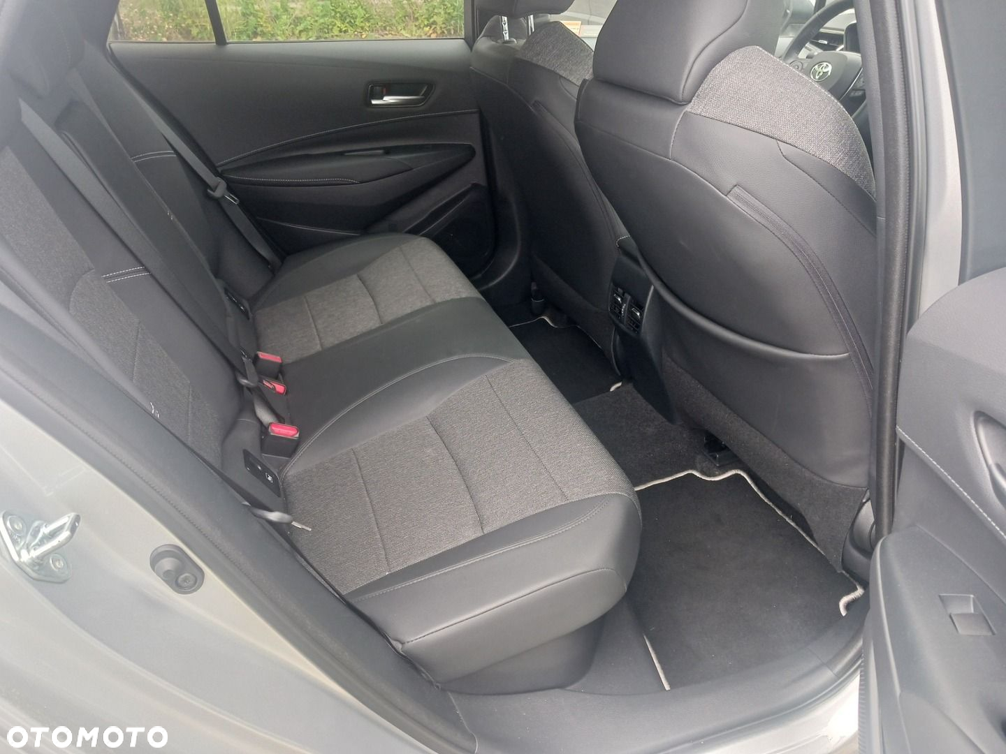 Toyota Corolla - 11