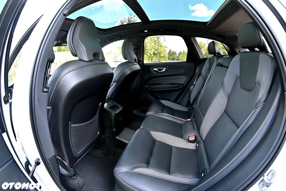 Volvo XC 60 T6 AWD Plug-In Hybrid Inscription - 30