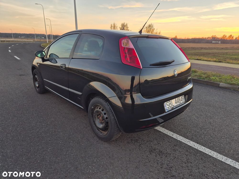 Fiat Grande Punto 1.2 8V Dynamic - 4