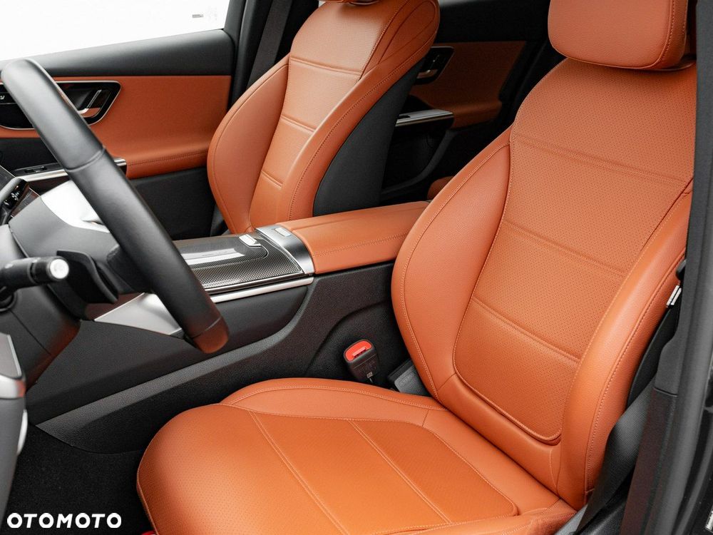 Mercedes-Benz GLC - 14