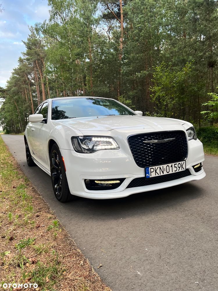 Chrysler 300s - 20