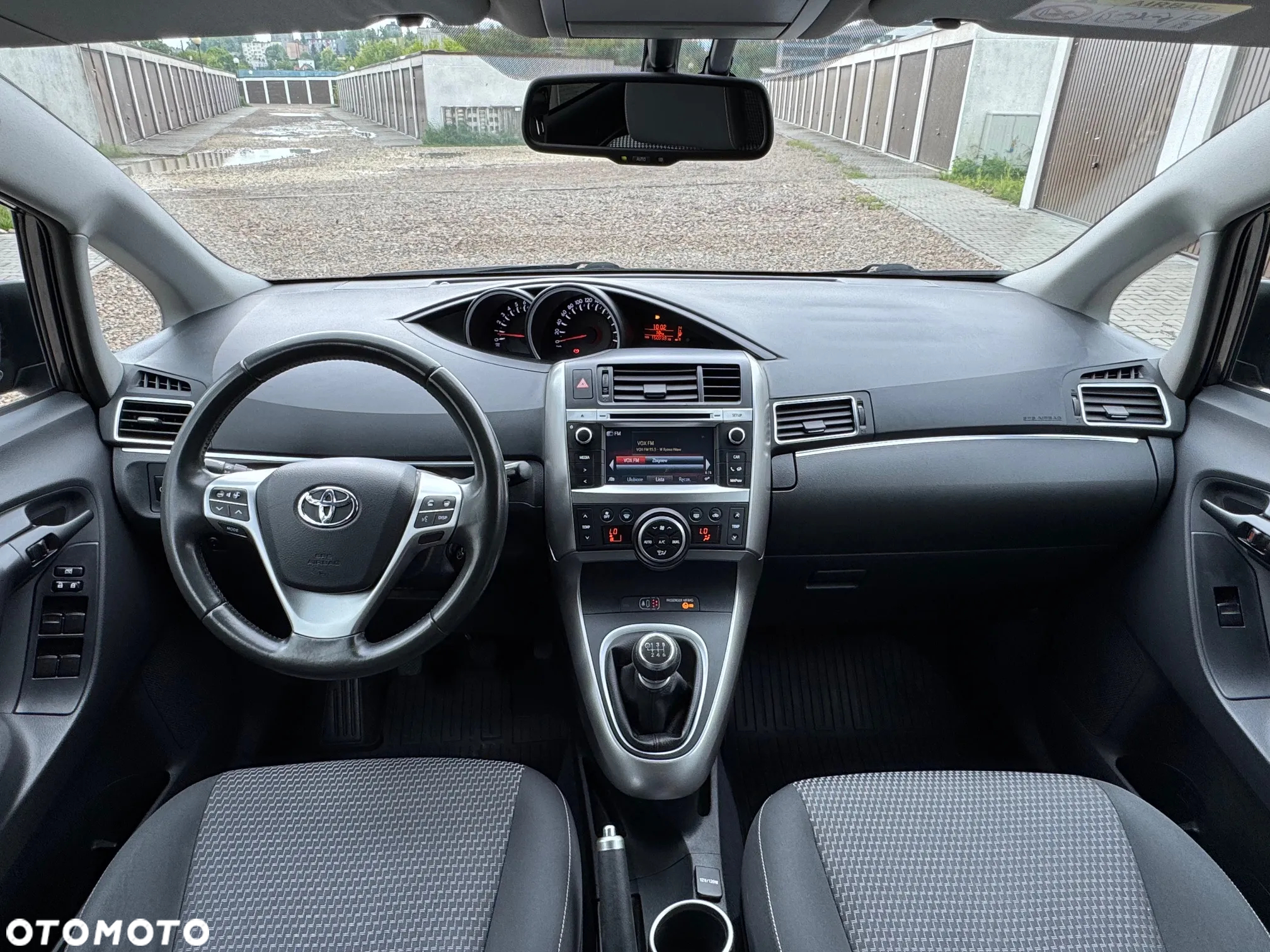 Toyota Verso 1.8 Premium 7os - 15