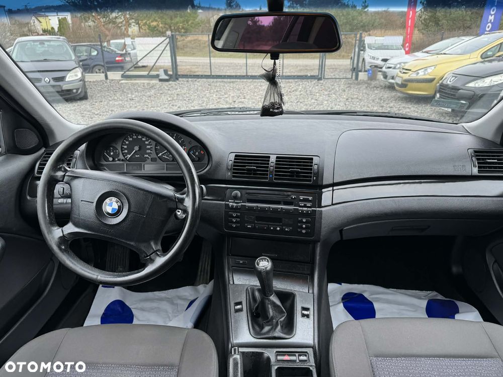 BMW Seria 3 318i - 16