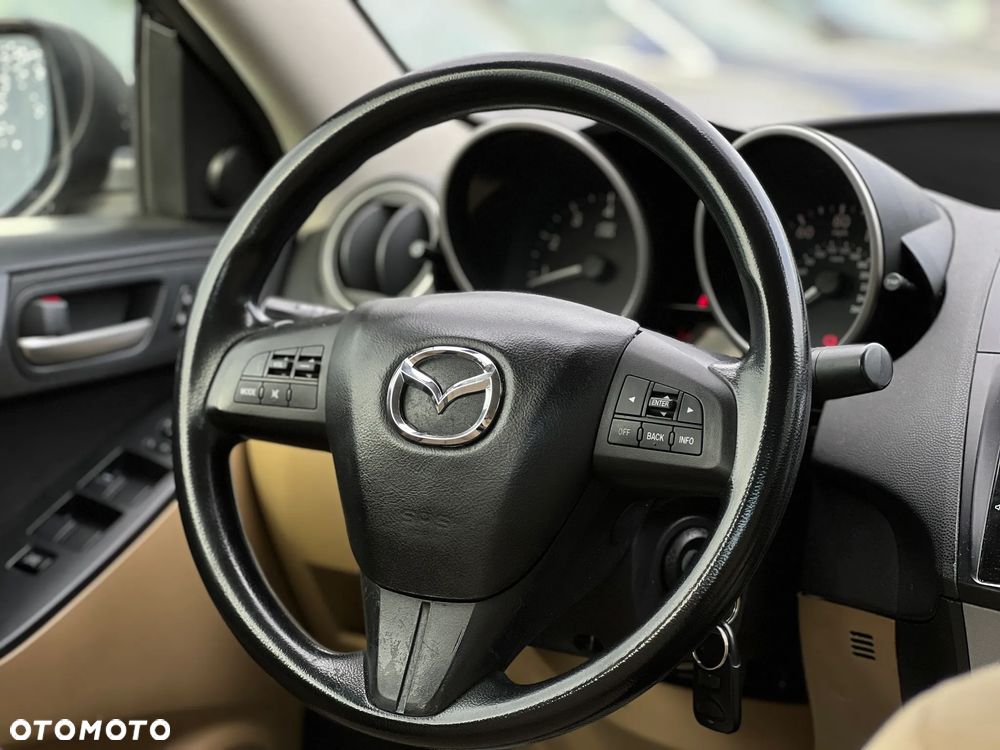 Mazda 3 - 17