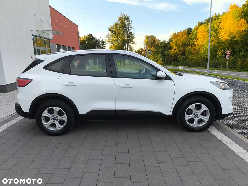 Ford Kuga - 10