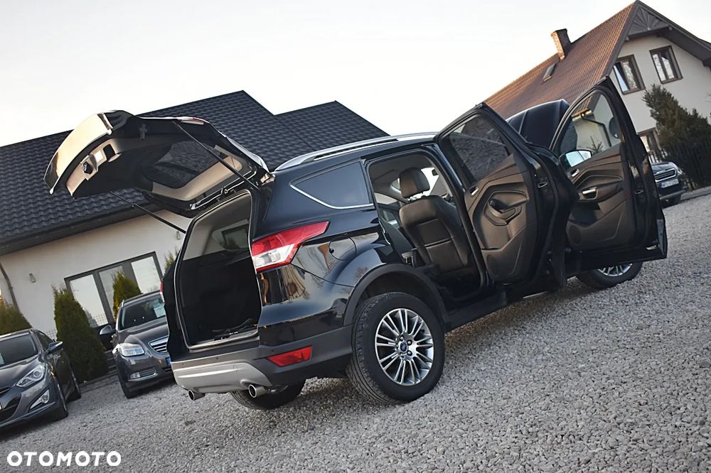 Ford Kuga 2.0 TDCi 2x4 Titanium - 16