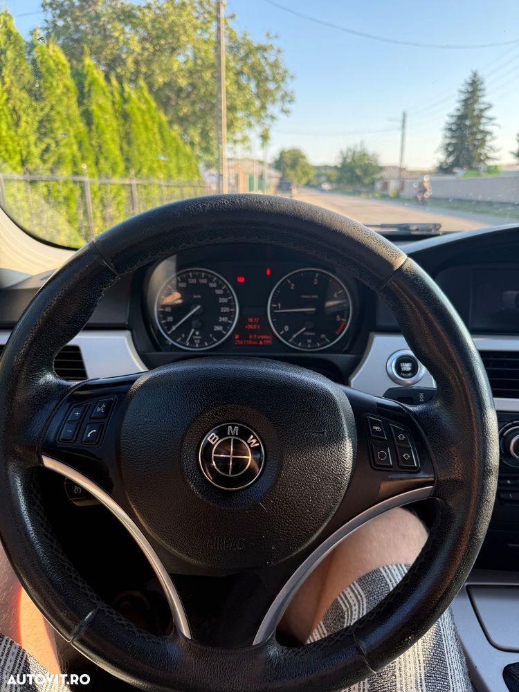 BMW Seria 3 318d - 9