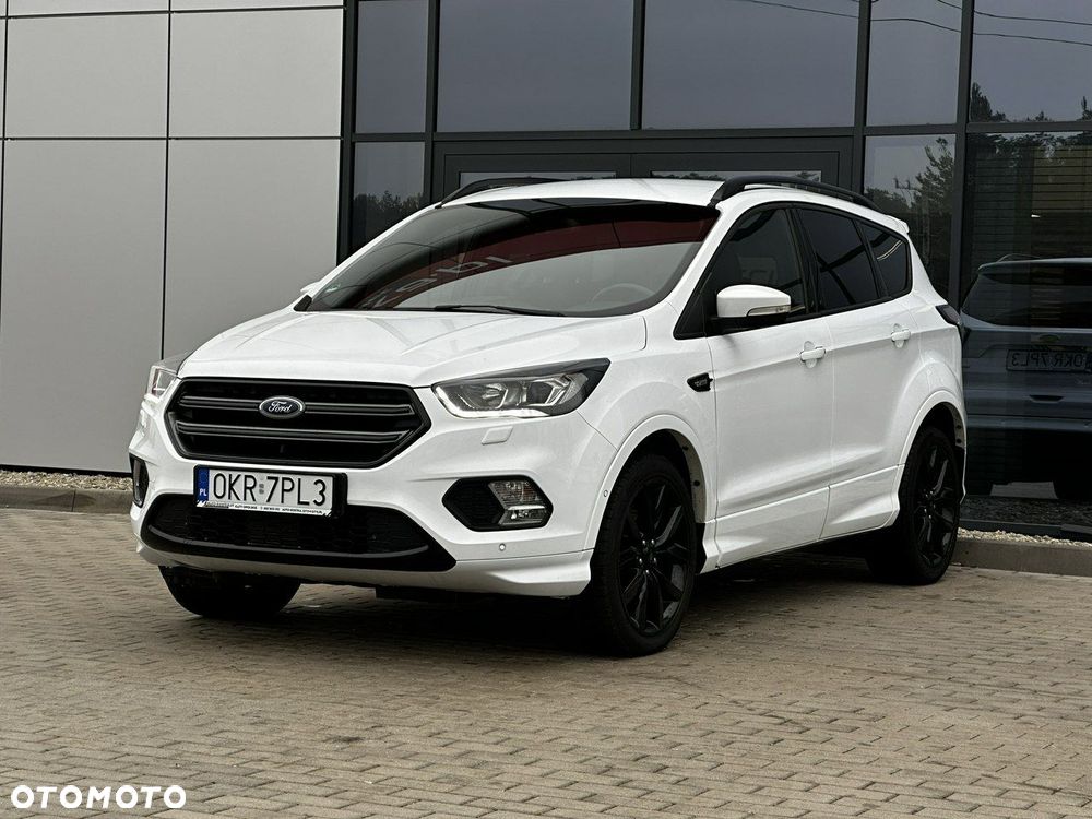 Ford Kuga 1.5 EcoBoost 2x4 ST-Line - 4