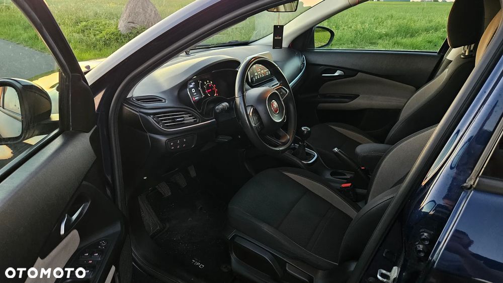 Fiat Tipo 1.4 16v Lounge EU6d - 11