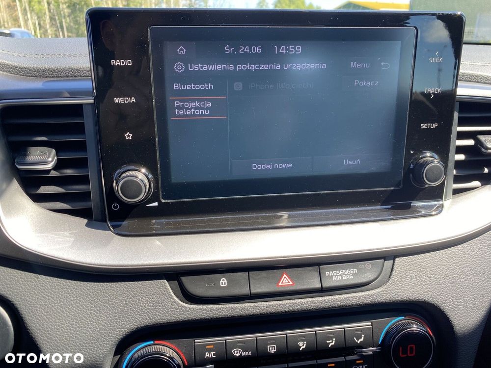 Kia Ceed - 25