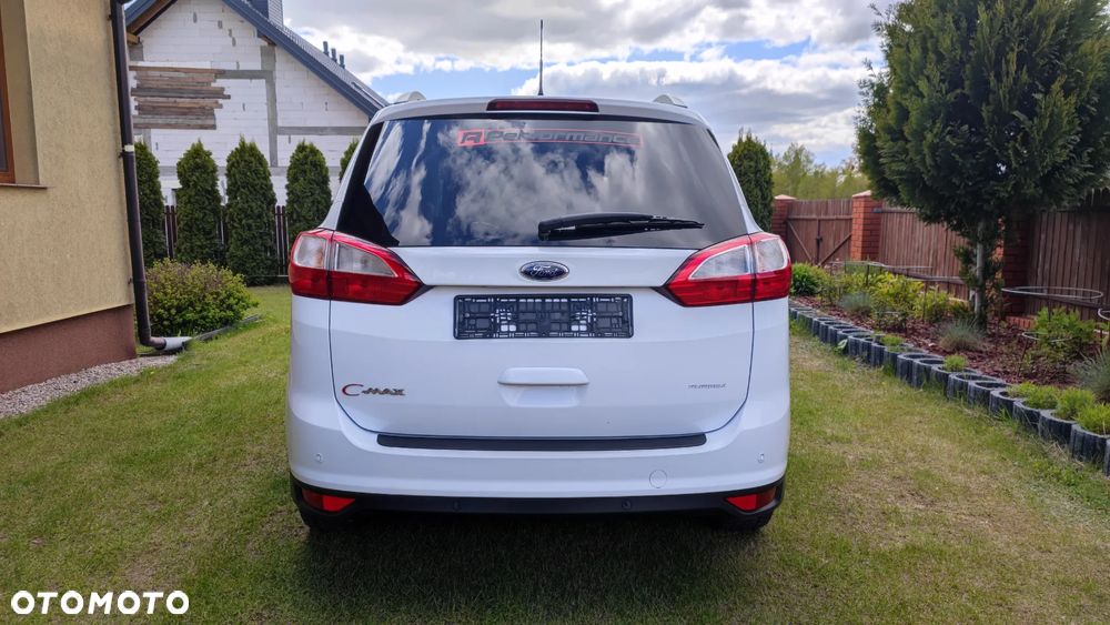 Ford Grand C-MAX - 11